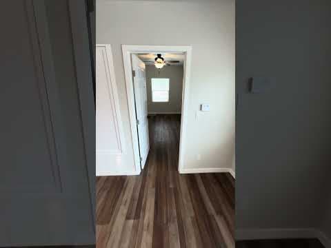 Perris House: 27300 Peach St