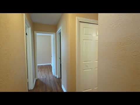 Kansas City House: 7805 E 108th Street