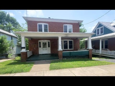 Harrisonburg House: 304 Old S. High Street