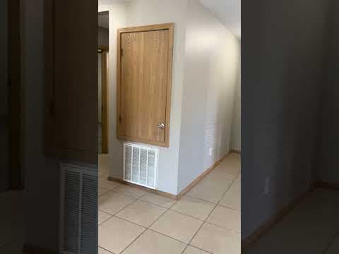 Springdale House: 316 Erin Place