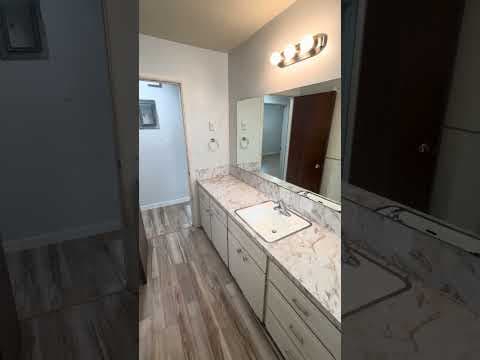 Idaho Falls House: 2118 St. Clair Rd