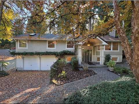 Bellevue House: 12903 NE 28th St