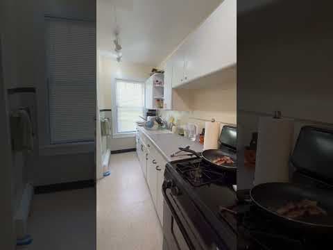 Burlington Condo: 465-467 Colchester Avenue - 1