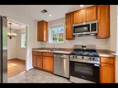 Hyattsville House: 3308 Stanford St
