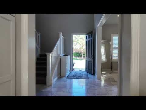 Irvine House: 101 Ovation