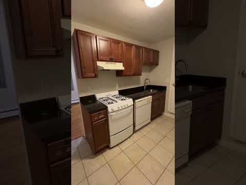 Boston Apartment: 28 Fleet St
