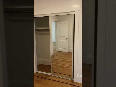 Oakland House: 937 International Blvd