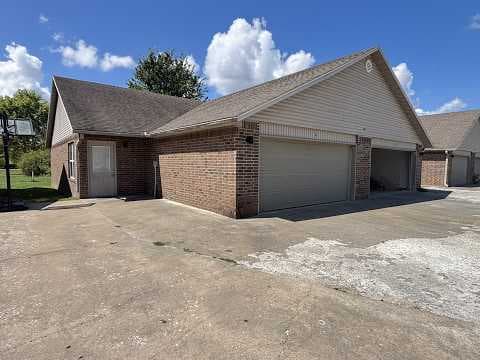 Fayetteville Townhome: 2697 N Center St
