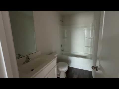 Zebulon House: 421 Turning Lake Dr