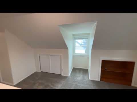 Dundalk House: 8207 Dundalk Avenue