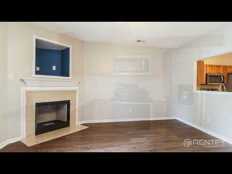 Cornelius House: 18478 Streamline Court