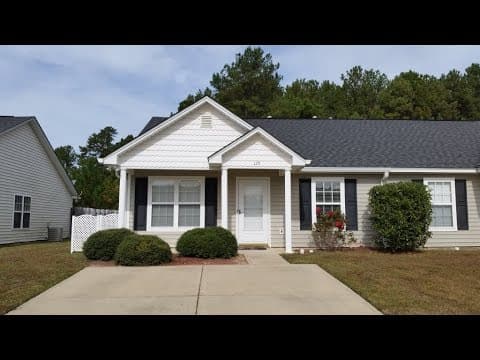 Lexington House: 129 Palm Ct