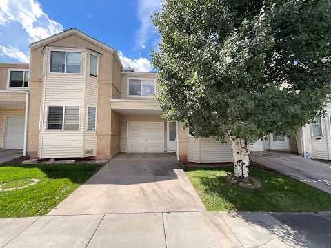 Colorado Springs Townhome: 3987 Aspen Leaf Pt