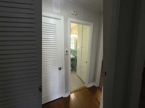Louisville House: 1091 Bicknell Ave