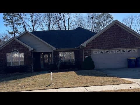 Cabot House: 74 Lakeland Dr.