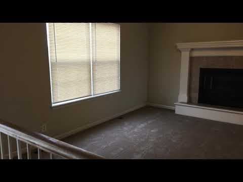 Grain Valley House: 1608 NW Highview