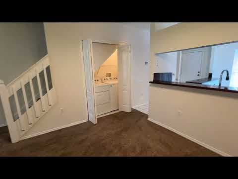 Brandon Townhome: 2308 Lake Woodberry Cir