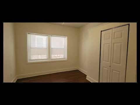 Kansas City House: 216 Emanuel Cleaver Blvd Unit