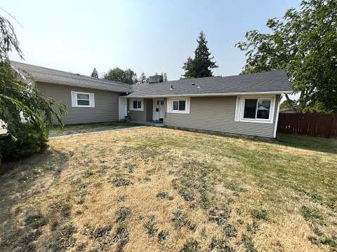 Bremerton House: 1407 Henry Ave