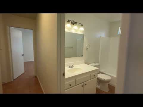 Apple Valley Condo: 21480 Laguna Rd.