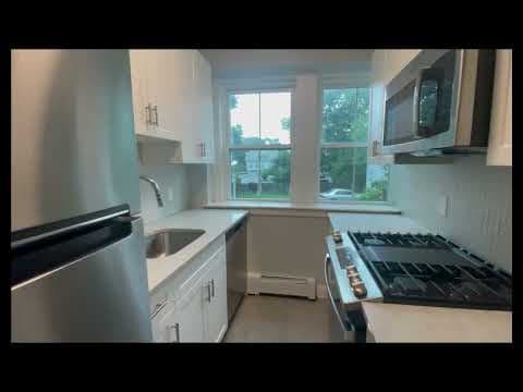 Salem Apartment: 233 Lafayette St