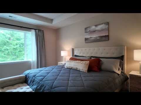 Hillsboro House: 487 NE 58th Ave