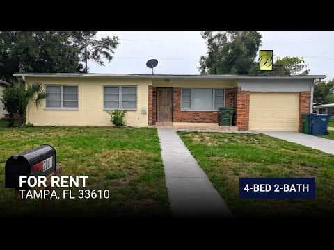 Tampa House: 2001 E Robson St