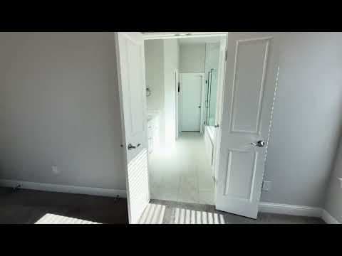 Bentonville House: 2700 Southwest Nottingham Avenue