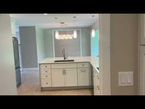 Sarasota House: 2253 Valencia Dr