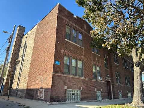 Chicago Condo: 6706 S Wood St