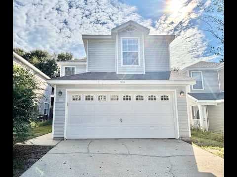 Milton House: 5154 Victoria Dr