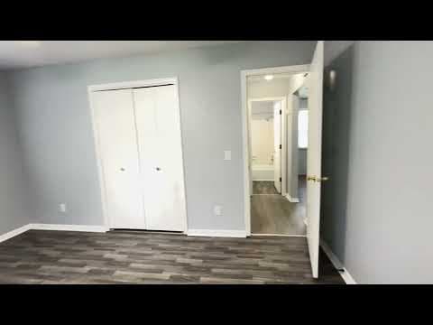 Lansing House: 5916 Piper St.
