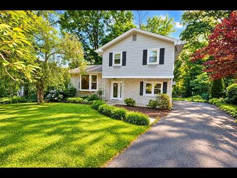 Annapolis House: 2976 Poplar Trail