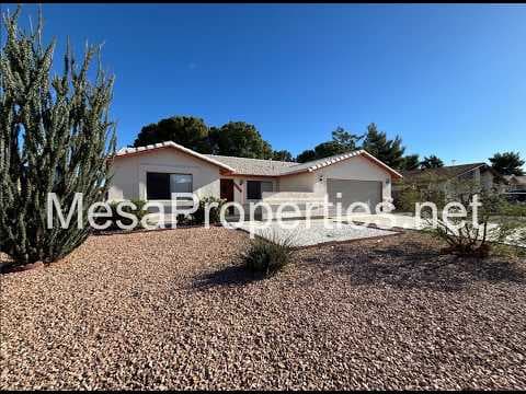 Victorville House: 13520 Oakmont Dr