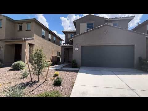 Tucson House: 6973 West Jadewood Lane