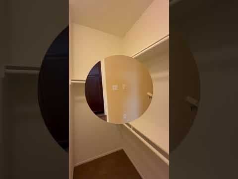 Murrieta House: 35792 Hazelhurst St