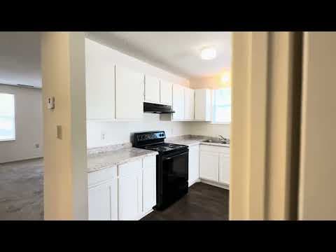 West Columbia House: 1290 Hulon Circle
