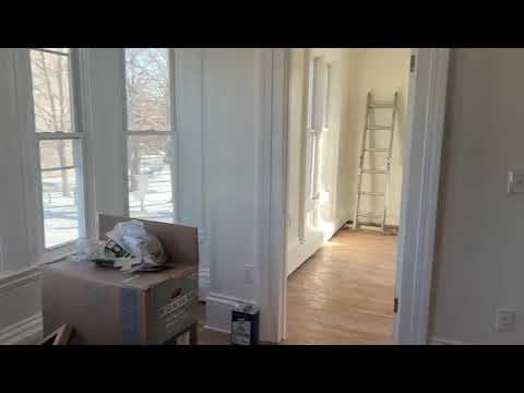 New Bedford Apartment: 81 Summer St