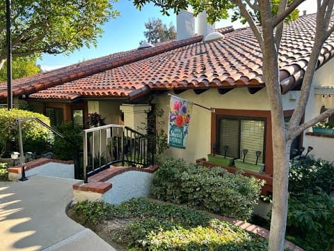Long Beach House: 6255 Riviera Cir.
