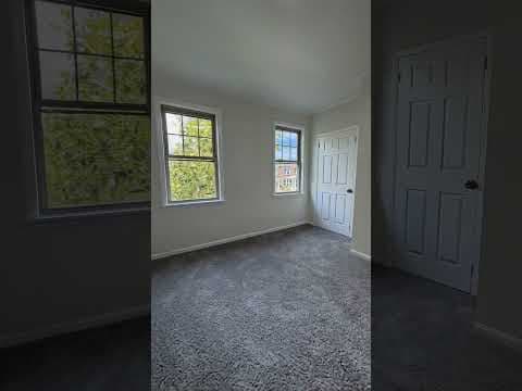 Dundalk House: 6769 Woodley Rd