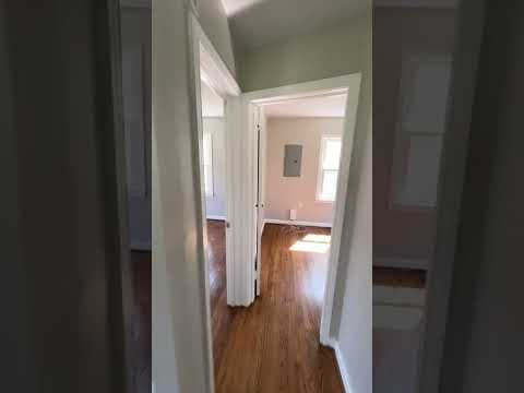 Roanoke House: 2936 Glendale Ave NW