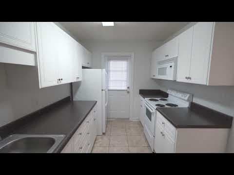 Augusta Townhome: 2905 Arrowhead Drive - E10