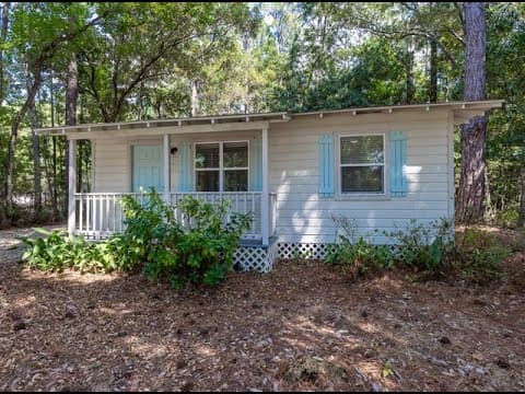 Fairhope House: 15750 Scenic Hwy. 98