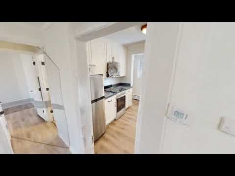 South Glens Falls House: 35 Saratoga Ave