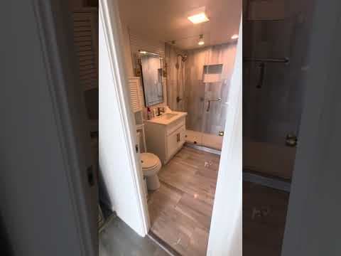 Long Beach House: 2601 E Ocean