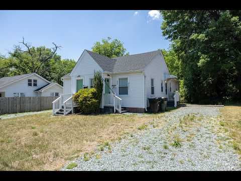 Burlington Condo: 411 S St John St