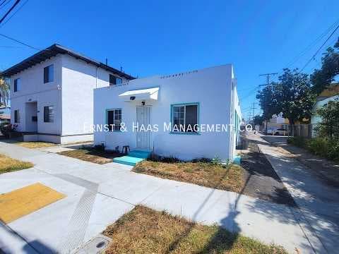 Long Beach Condo: 154 Eagle St.