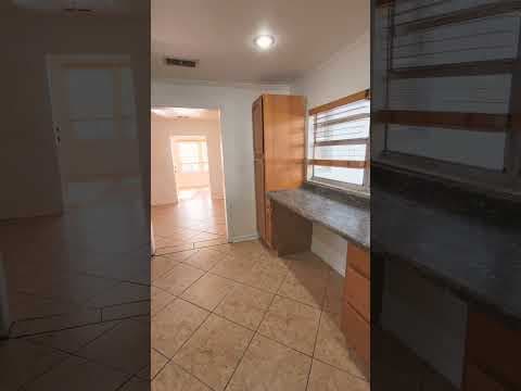 Jacksonville House: 4803 Lexington Ave