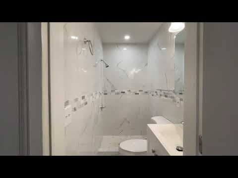 Albany House: 139 North Pine Avenue
