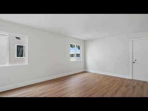 Costa Mesa Condo: 121 E Bay St